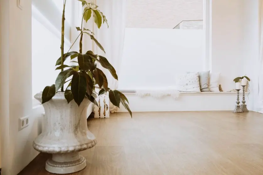 Ruime en lichte groepsruimte te huur voor groepsactiviteiten en workshops.